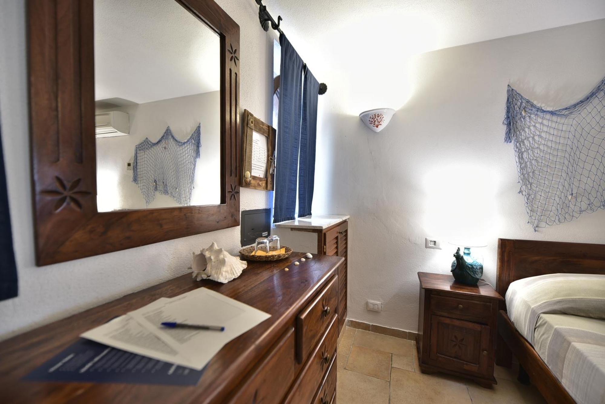 Villa Minda Lodge & View Сан-Теодоро Екстер'єр фото